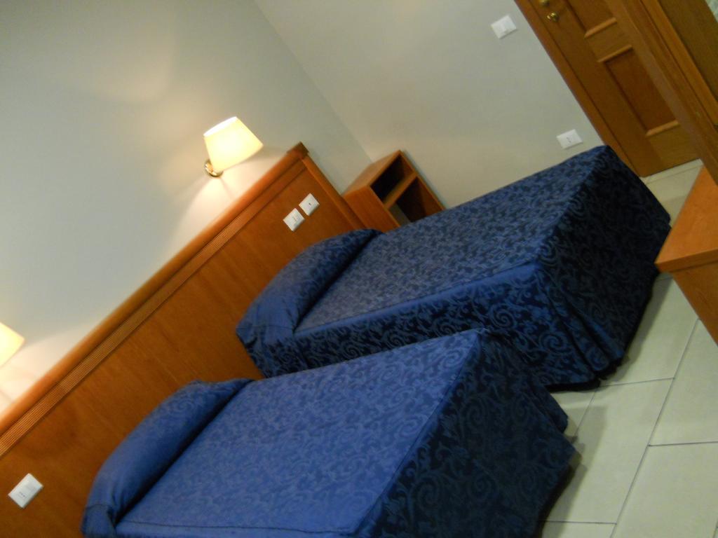 Domus Roxy Hotel Roma Ngoại thất bức ảnh