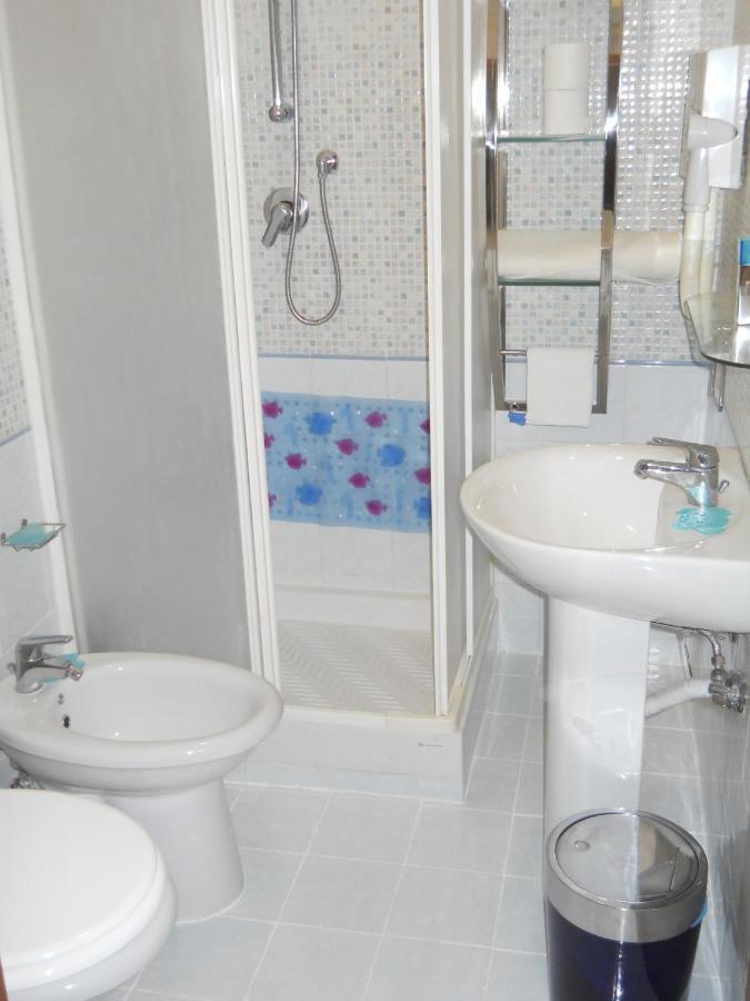 Domus Roxy Hotel Roma Ngoại thất bức ảnh